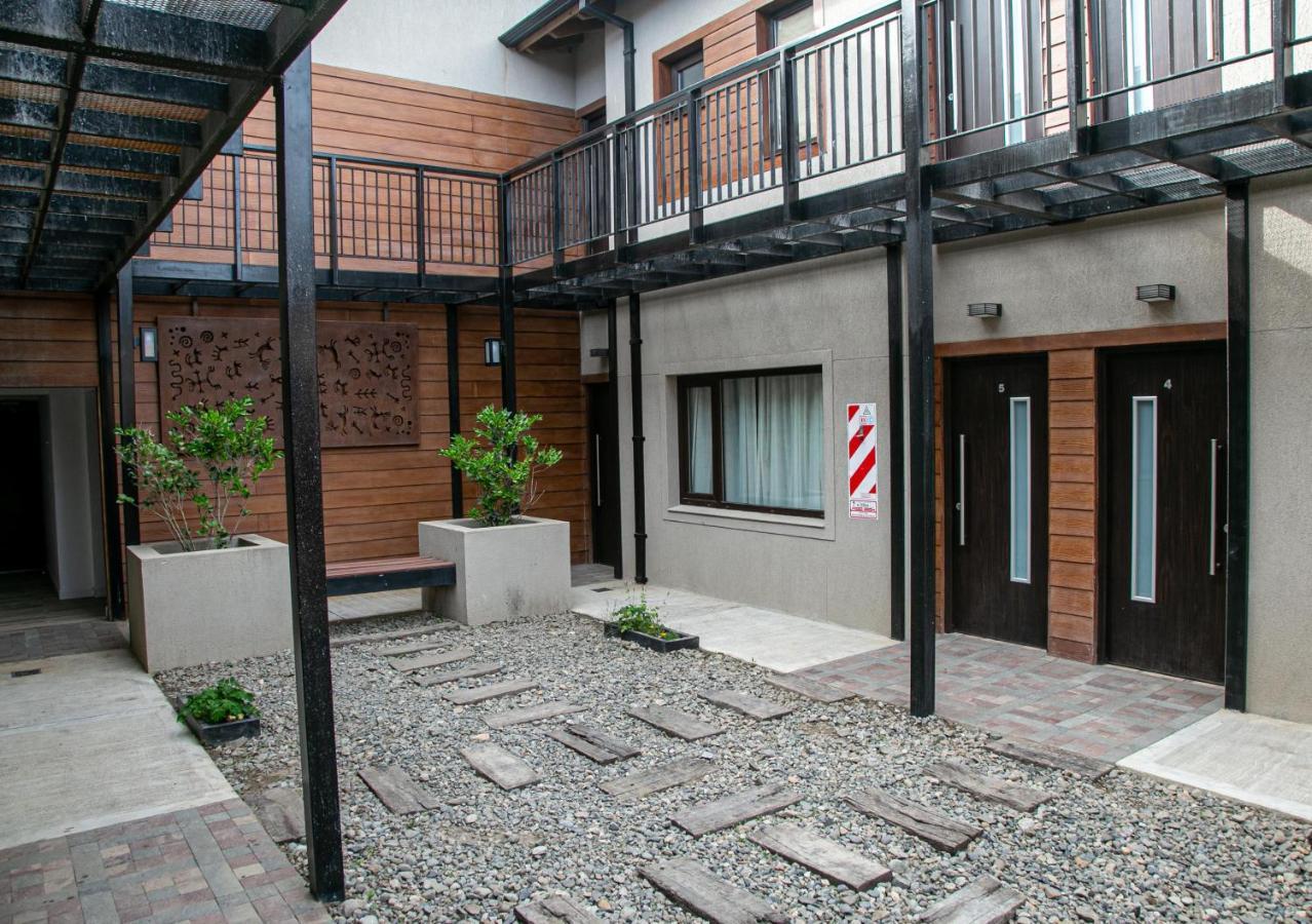 Senderos Aparts & Suites El Chalten Exterior photo